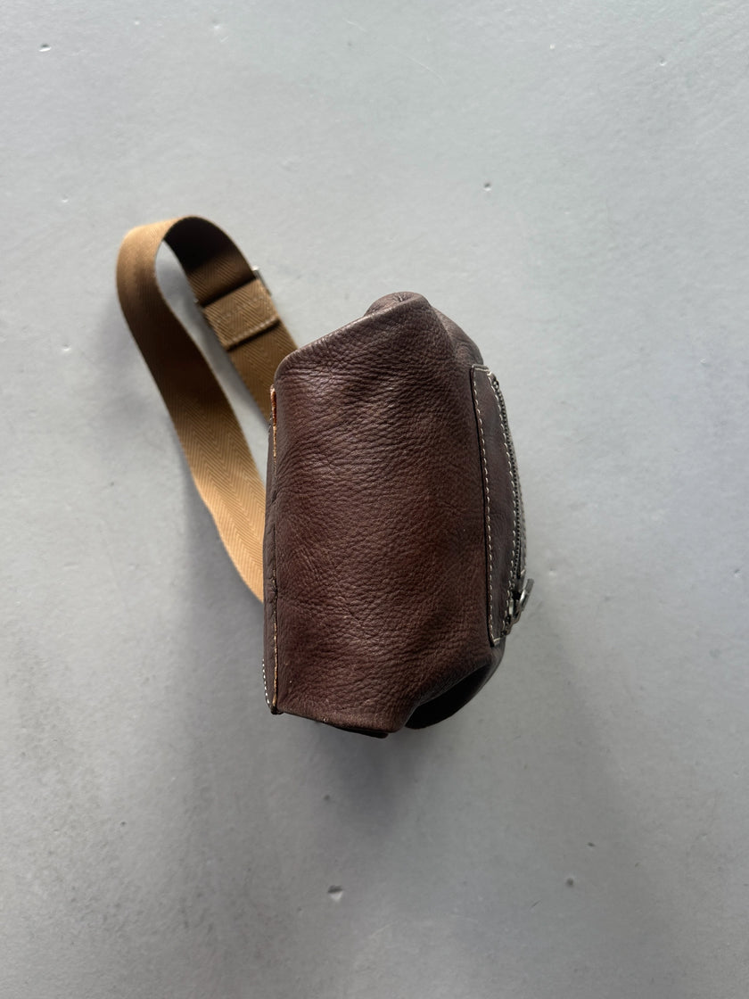 GIANFRANCO FERRÉ - 1990s LEATHER SLING BAG