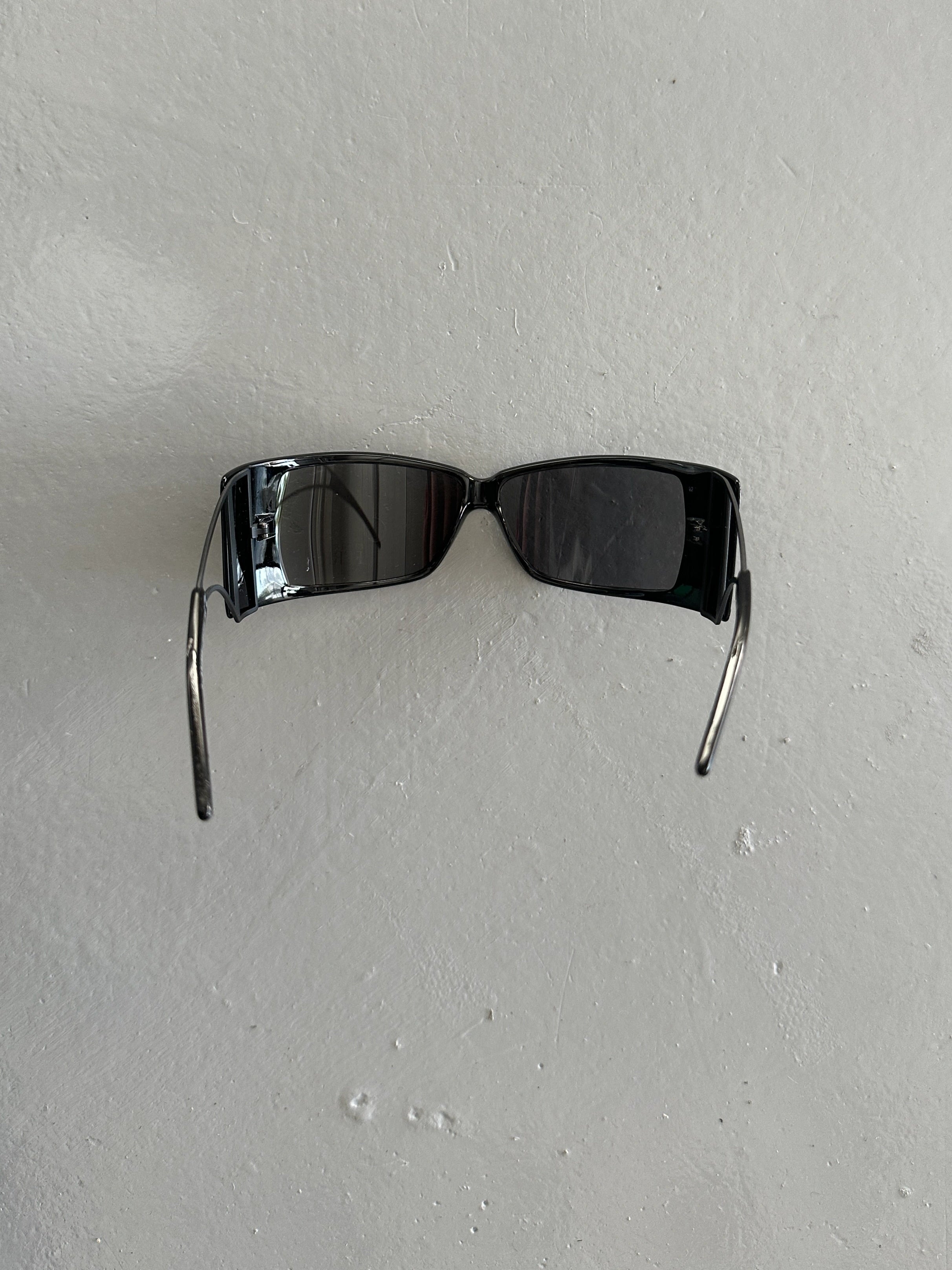 GIANFRANCO FERRÉ - 1990s WRAPAROUND SUNGLASSES WITH CUT OUT ARMS