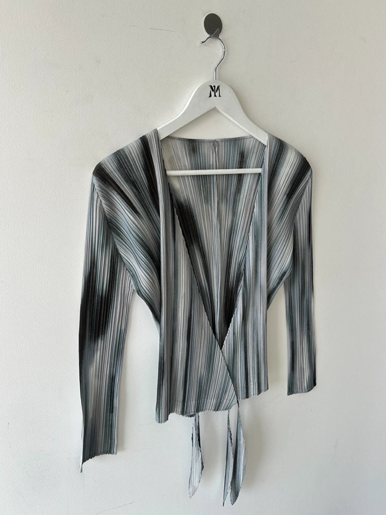 ISSEY MIYAKE - S/S 2015 PLEATED WRAP FRONT LONG SLEEVE TOP