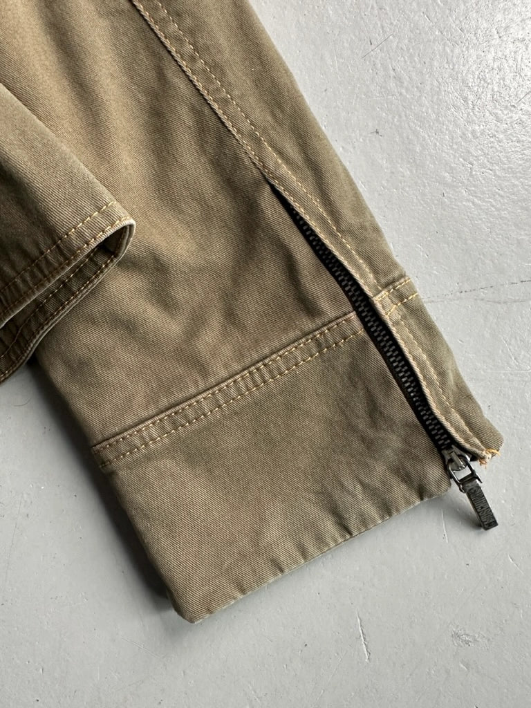 MOSCHINO - 2000s FITTED JACKET WITH OVERSIZED BUTTON DETAILS