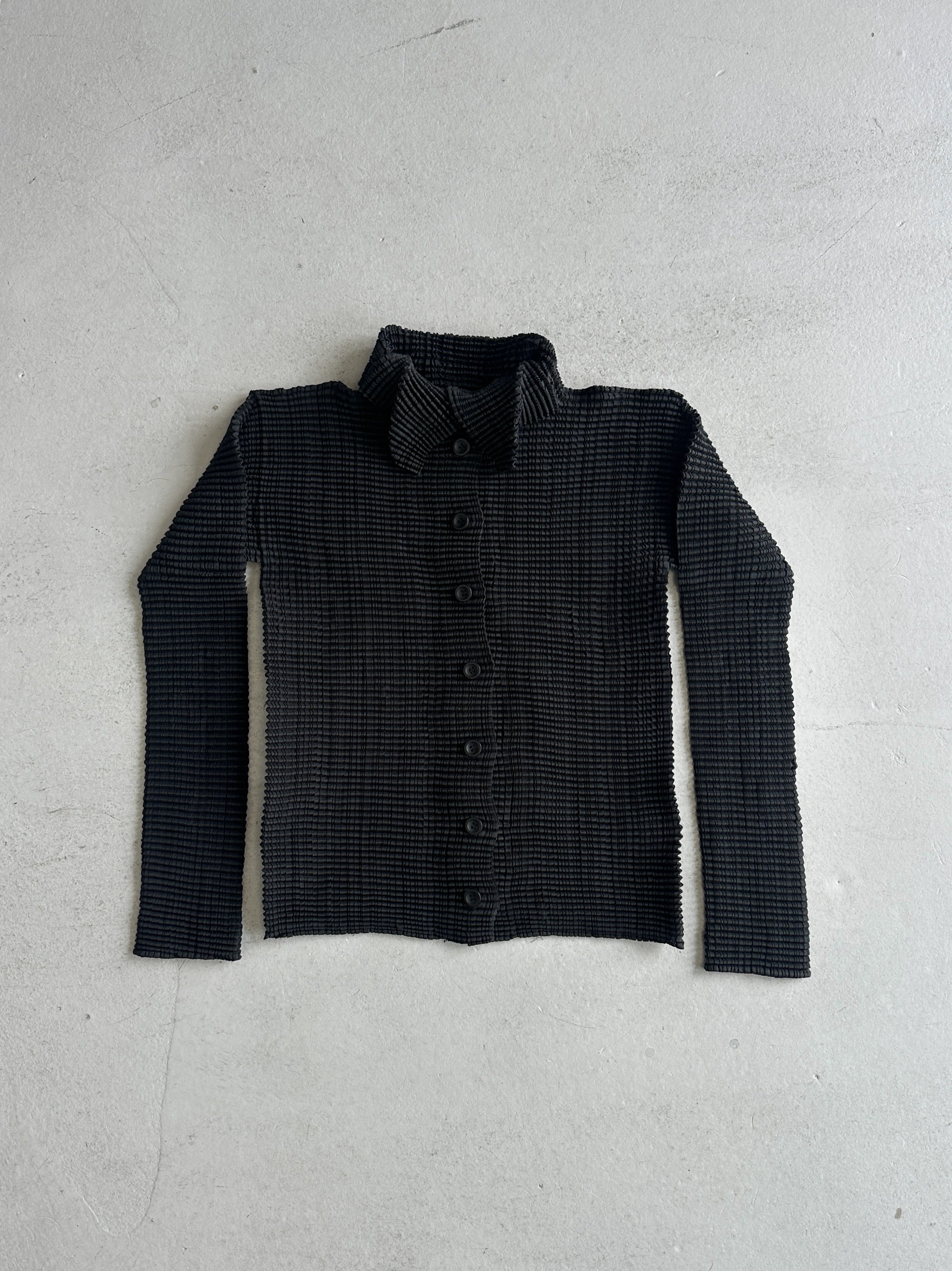 ISSEY MIYAKE - F/W 1999 PLEATED BUTTONED SHIRT