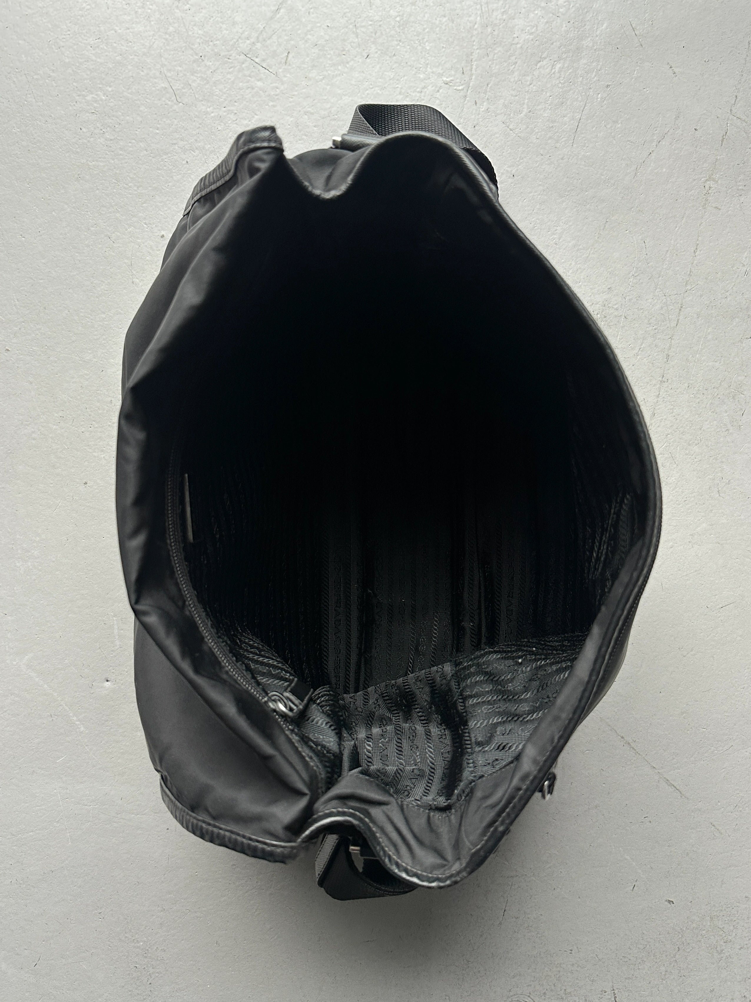 PRADA - 2000s NYLON MESSENGER BAG