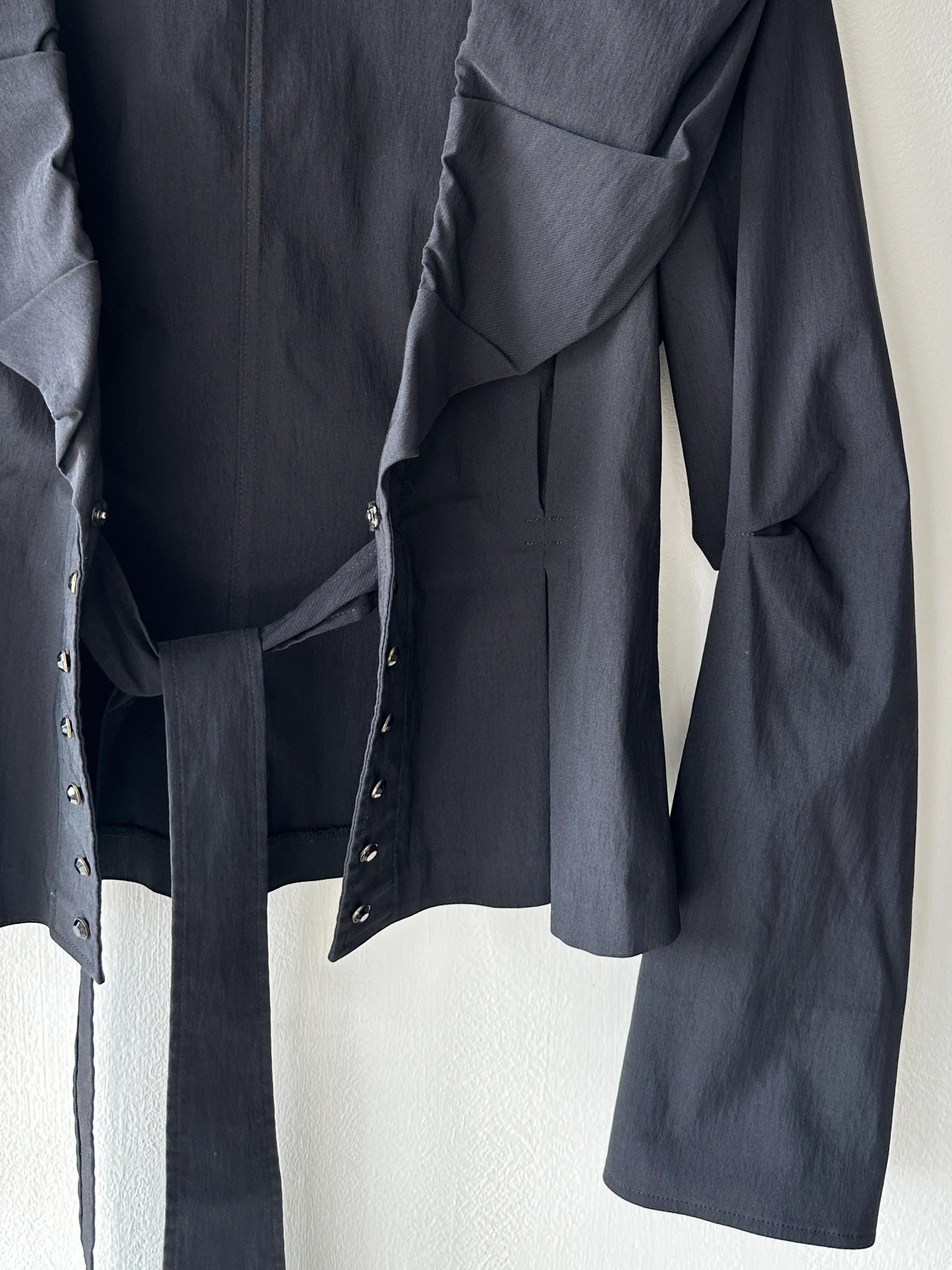 JAPANESE LABEL 2000s PANELED BLOUSE WITH SCULPTURAL COLLAR
