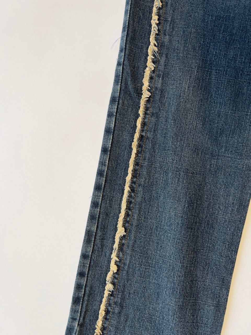 MOSCHINO JEANS - FRAYED SEAM DETAIL STRAIGHT FIT JEANS