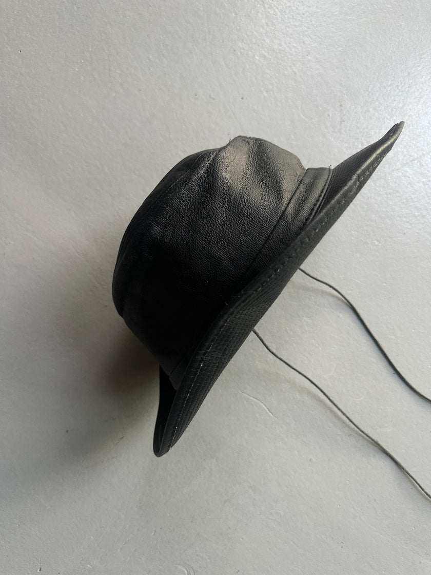 AGNÈS B. - 1990s FAUX LEATHER HAT WITH LONG CHIN STRAP