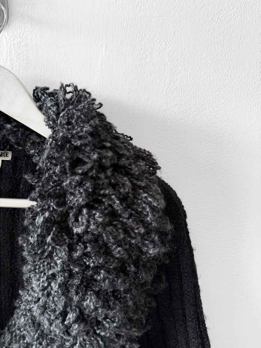 ISSEY MIYAKE - F/W 2002 CHUNKY KNIT CARDIGAN WITH OVERSIZED COLLAR