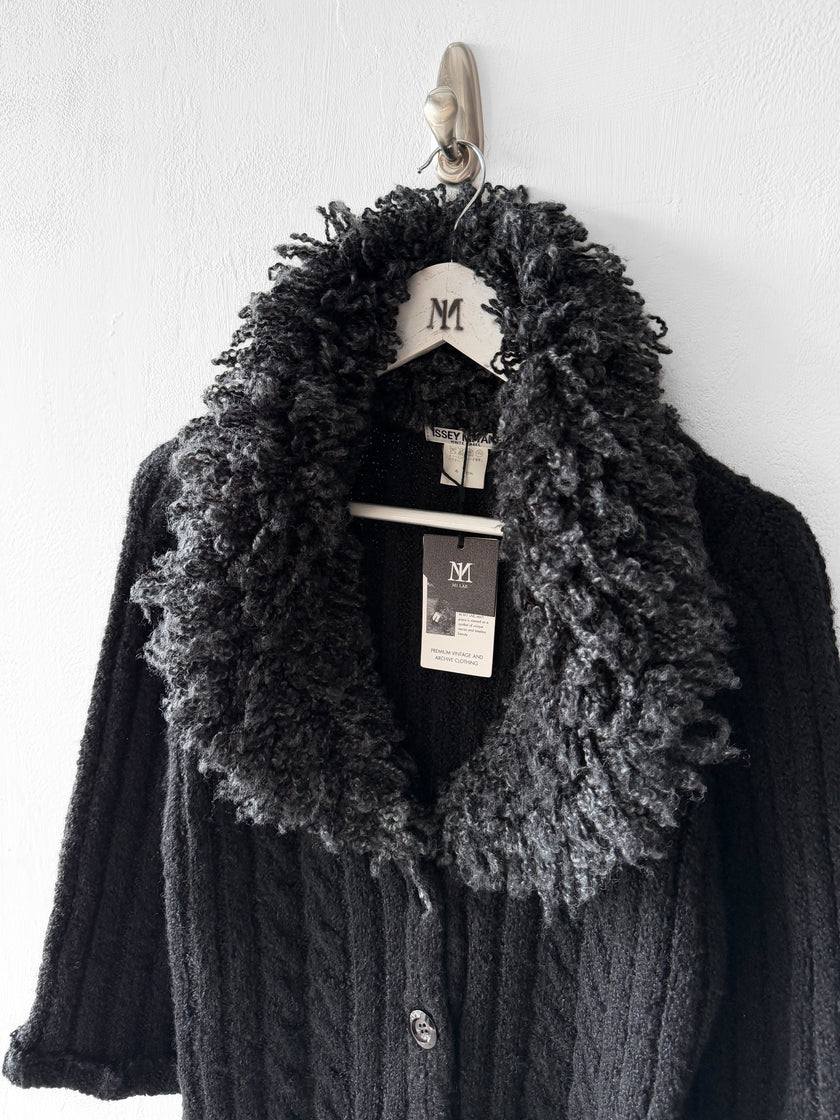 ISSEY MIYAKE - F/W 2002 CHUNKY KNIT CARDIGAN WITH OVERSIZED COLLAR