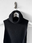 GUCCI by TOM FORD - F/W 2003 CHUNKY KNIT VEST TOP WITH LEATHER TRIMMED SIDE SLITS AND HOOK DETAILS